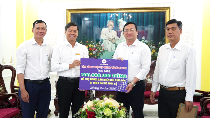 TP.HCM tiếp nhận hơn 2 tỷ đồng ủng hộ đồng bào vùng thiên tai