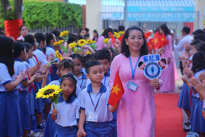 Sở GD-ĐT TP.HCM sẽ kiểm tra đột xuất thu chi đầu năm học suốt 1 tháng, từ 29-9