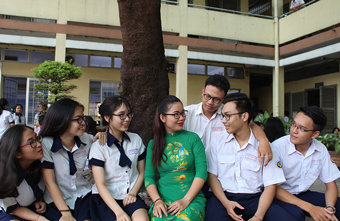 Quan tâm và yêu thương trẻ đúng cách