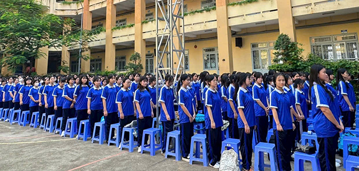 Học sinh lớp 10 cần làm gì để tự tin bước vào môi trường mới?