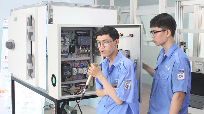 Tạo động lực phát triển bền vững cho TP.HCM: Đẩy mạnh đào tạo và thu hút nhân tài các ngành mũi nhọn