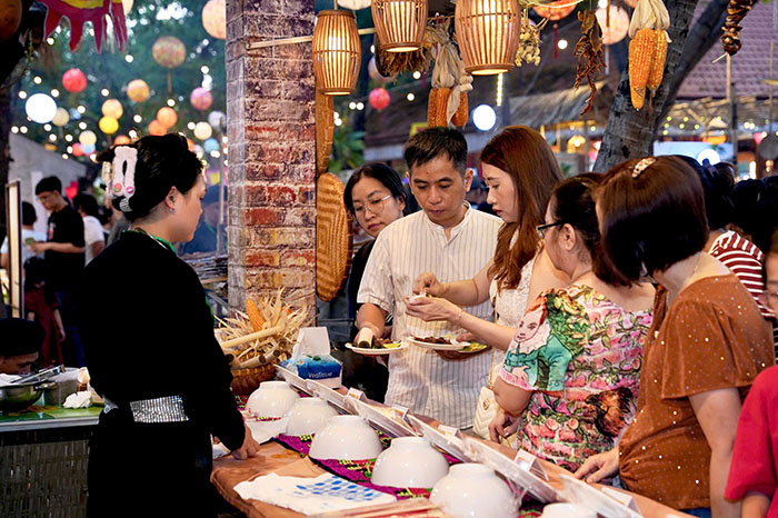 Hành trình ẩm thực độc đáo dọc tuyến metro Bến Thành – Suối Tiên