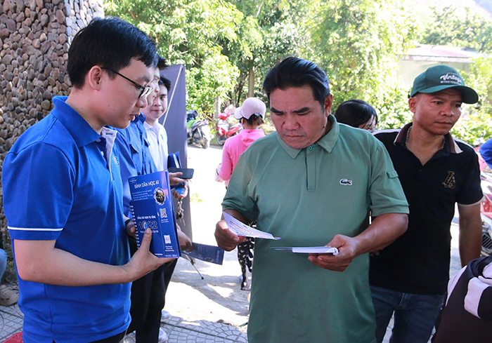 Chính quyền đồng hành cùng người dân trong kỷ nguyên số