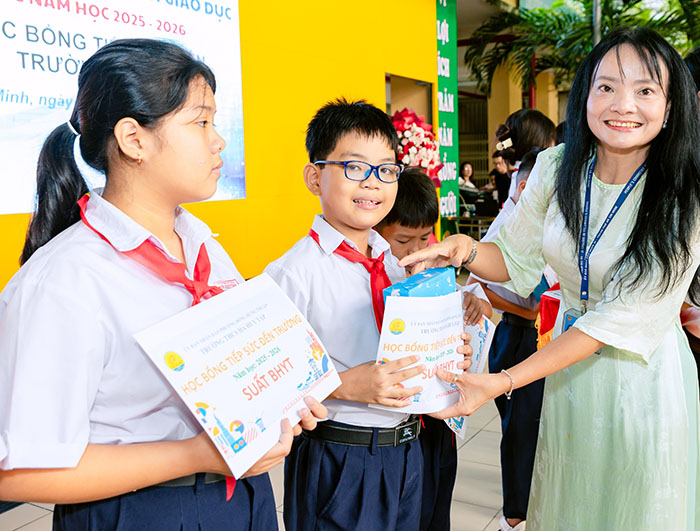 Trường THCS Hà Huy Tập: Thầy và trò háo hức bước vào năm học mới