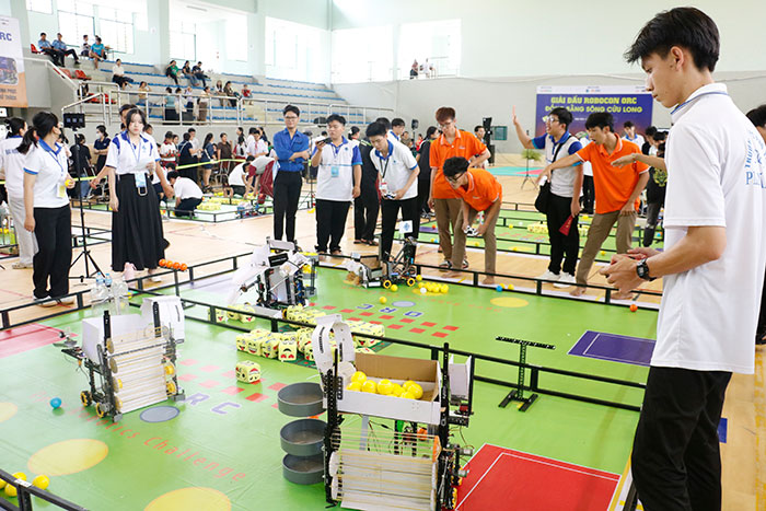 Sôi nổi cuộc thi Sáng tạo Robocon ORC khu vực ĐBSCL năm 2025