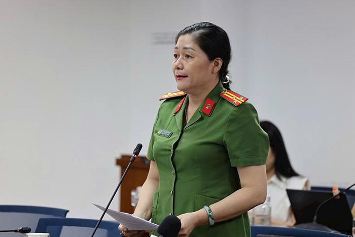 TP.HCM thiết lập đường dây nóng hỗ trợ đăng ký cư trú và căn cước