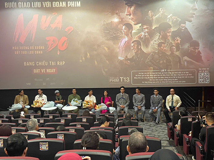 Tăng cường tình đoàn kết, hữu nghị qua phim “Mưa đỏ”