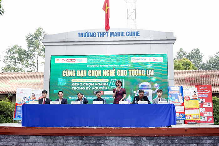 Gen Z khởi động mục tiêu kép năm 2026: Được hướng nghiệp kèm xét học bổng sớm