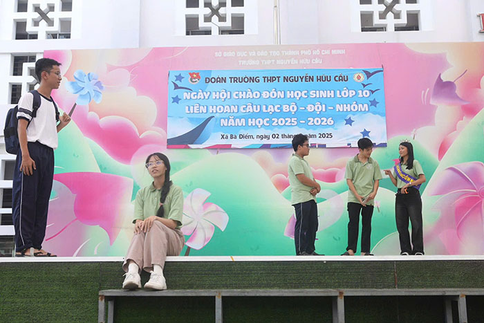 Hướng nghiệp học sinh hiệu quả từ “cây nhà lá vườn”