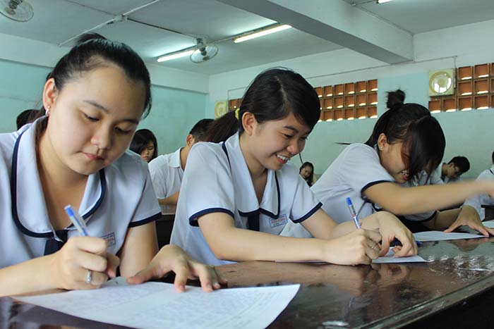 Bỏ phương thức xét tuyển học bạ, cần xem xét từ nhiều phía