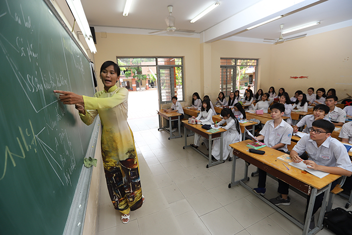 Nên dạy trẻ “tinh thần Lục Vân Tiên”