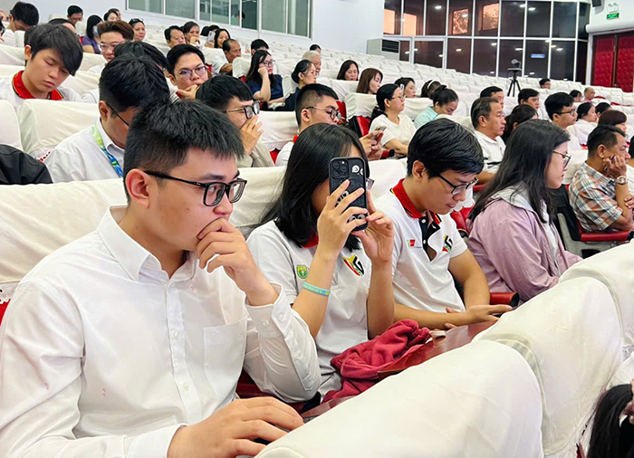 Trường ĐH Y khoa Phạm Ngọc Thạch: Dừng đào tạo chương trình y Việt – Đức vì lý do bất khả kháng