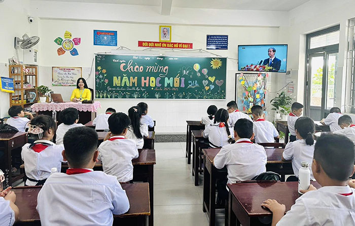 Tiên phong đổi mới giáo dục từ hiện thực hóa Nghị quyết 71