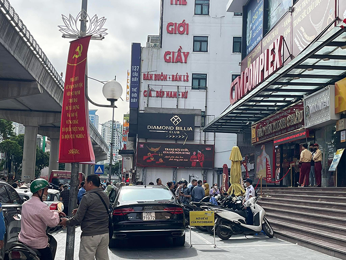 Mua vàng chợ đen: Coi chừng mất cả tiền lẫn vàng