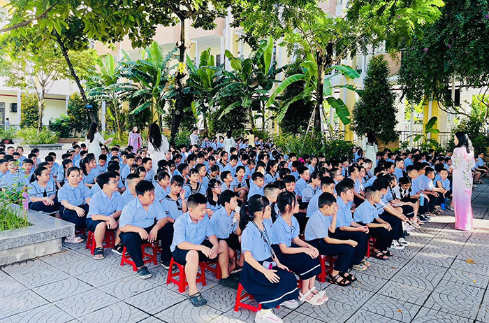 Đà Nẵng: Cho học sinh nghỉ học để chủ động ứng phó bão số 12