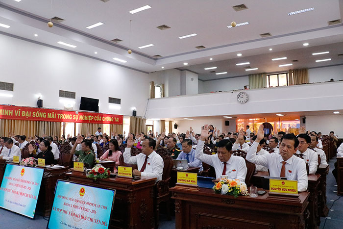 Cần Thơ thông qua 13 nghị quyết thuộc các lĩnh vực kinh tế – xã hội