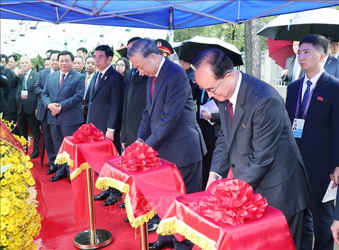 Tổng Bí thư Tô Lâm dự Lễ khánh thành tượng Chủ tịch Hồ Chí Minh tại Triều Tiên