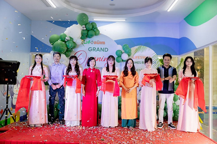 Lifeswim Riverside khai trương: Lan tỏa hành trình “Bơi sinh tồn – Học để sống an toàn” cho trẻ em Việt