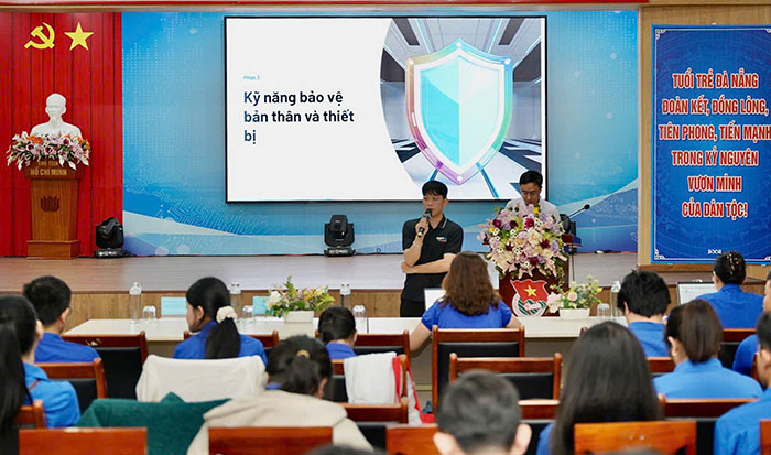 Nâng cao nhận thức về sử dụng internet và mạng xã hội cho đoàn viên