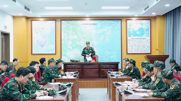 Đà Nẵng huy động hơn 6.000 cán bộ chiến sĩ hỗ trợ người dân di dời tránh lũ