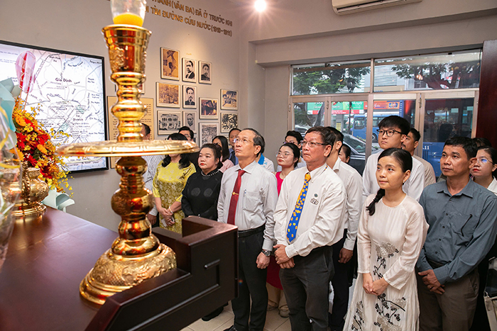 Tạp chí Doanh Nhân Sài Gòn tổ chức hoạt động chào mừng Đại hội Đại biểu Đảng bộ TP.HCM lần thứ I nhiệm kỳ 2025-2030