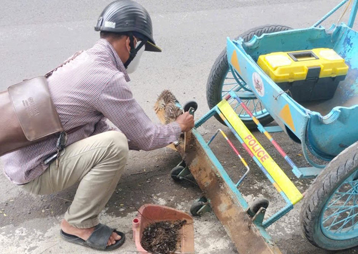 TP.HCM: CSGT cảnh báo nạn rải đinh tái diễn