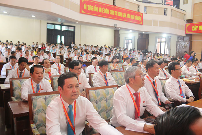 TP.HCM không nhận quà và hoa chúc mừng Đại hội đại biểu Đảng bộ TP.HCM lần thứ I