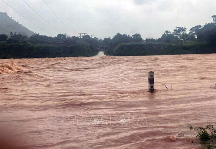 Chính phủ yêu cầu tập trung ứng phó, khắc phục hậu quả mưa lũ tại khu vực Trung Bộ​