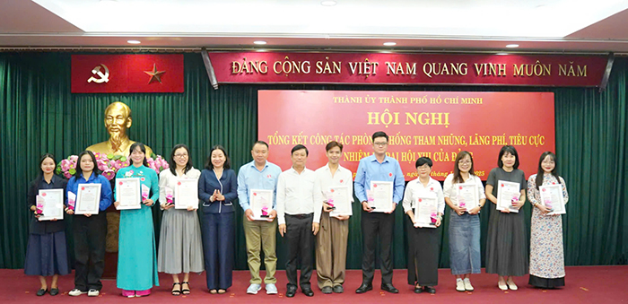 TP.HCM vinh danh 20 tác phẩm báo chí phòng chống tham nhũng xuất sắc