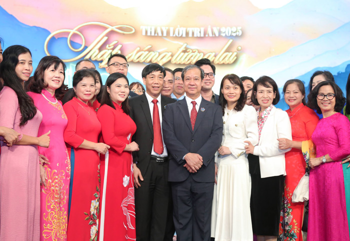 Bộ trưởng Nguyễn Kim Sơn: Chưa bao giờ ngành giáo dục có vị thế, được quan tâm như hiện nay