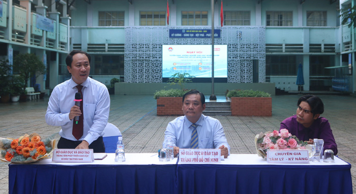 Phải hiểu rõ ngành nghề mới thuyết phục được ba mẹ