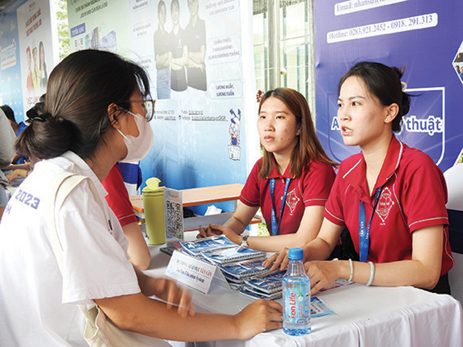 Từ việc làm thực chất cho người trẻ đến kết nối “dài hơi” cho thị trường lao động