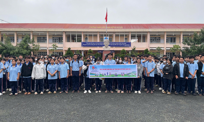 Hạnh phúc khi được nghe tiếng gọi “Thầy”