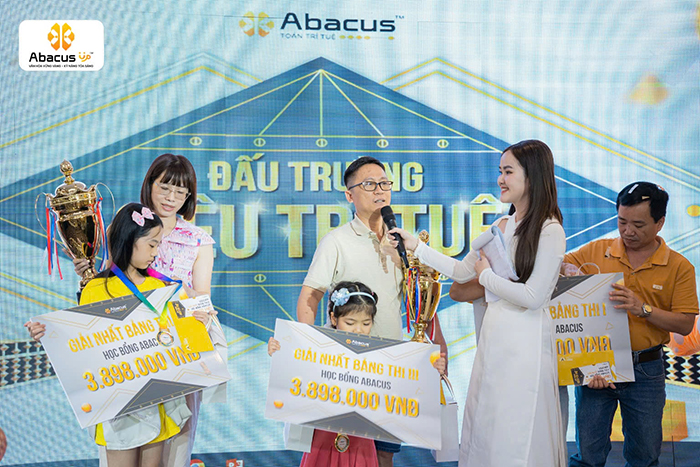 TRUNG TÂM ABACUS nâng cấp hành trình khai phá tiềm năng trẻ với Tổ hợp Abacus Up