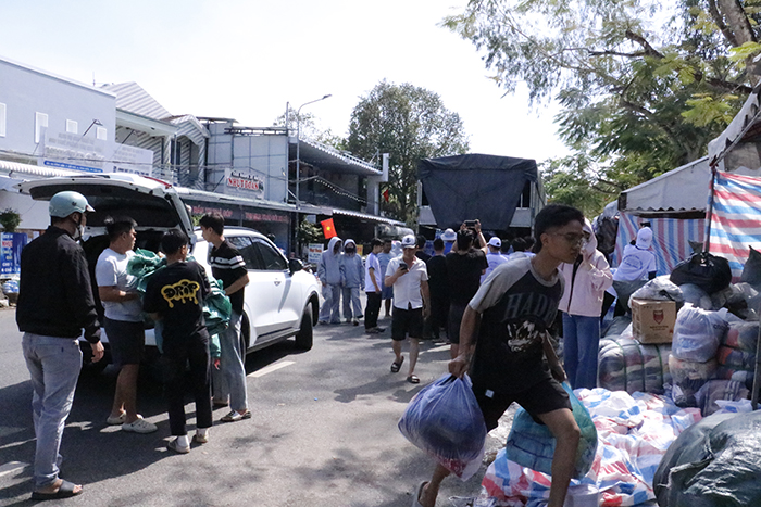 Triệu trái tim miền Tây đến với đồng bào vùng lũ