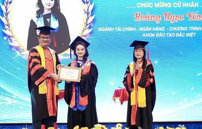 Nhiều sinh viên tốt nghiệp Trường ĐH Mở TP.HCM có việc làm trong vòng 12 tháng