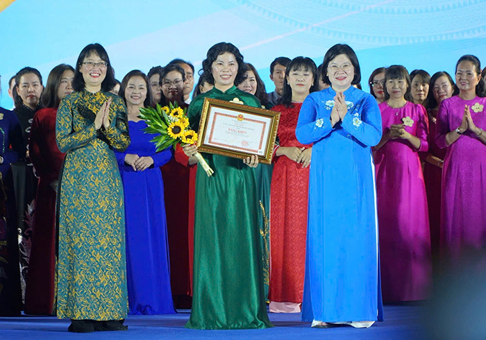 TP.HCM vinh danh các nhà giáo tiêu biểu trong 50 năm phát triển