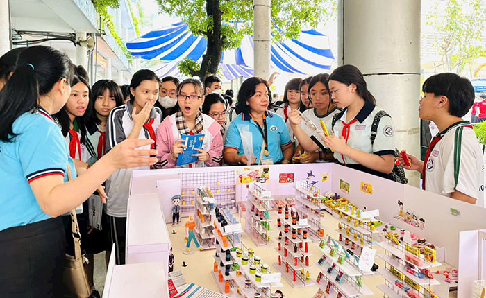 UBND TP.HCM đề xuất giữ nguyên không sắp xếp các trường công lập từ mầm non đến THPT