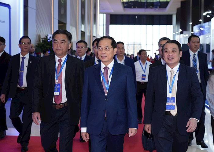 Chính phủ khẳng định đồng hành, “mở mọi cánh cửa” cho thế hệ trẻ phát triển