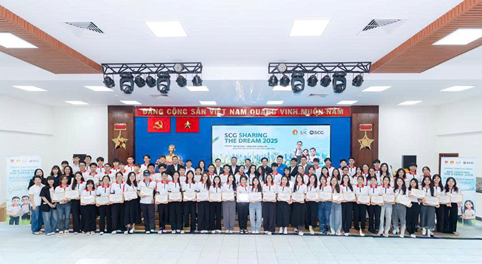 150 suất học bổng dành cho học sinh, sinh viên vượt khó