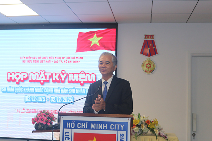 Kỷ niệm 50 năm Quốc khánh nước Cộng hòa Dân chủ Nhân dân Lào