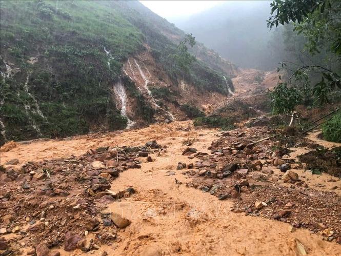 Nguy cơ xảy ra lũ quét, sạt lở đất ở 8 tỉnh, thành phố Trung Bộ, Tây Nguyên