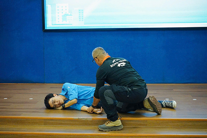 TP.HCM tập huấn nghiệp vụ cho tình nguyện viên trực tiếp tham gia công tác cứu nạn, cứu hộ vùng lũ