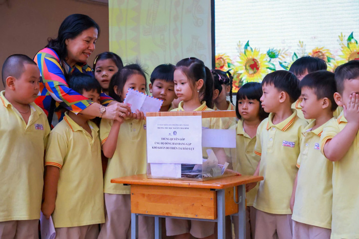 Toàn ngành GD-ĐT TP.HCM chung tay, góp sức hướng về miền Trung