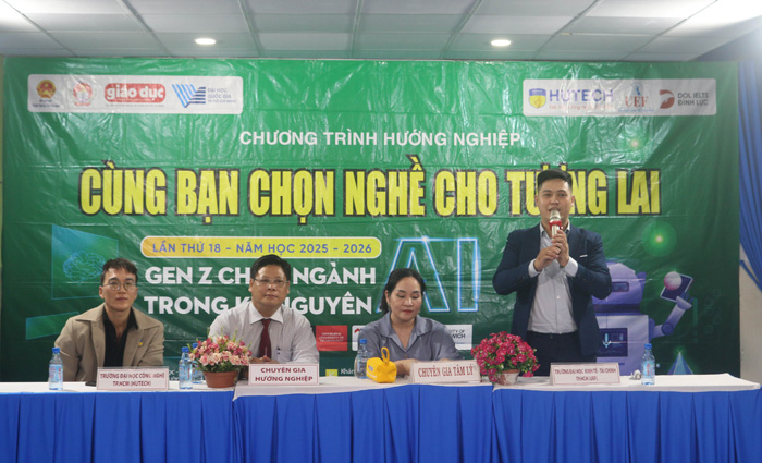 Chọn học ngành “hot” hay ngành yêu thích?