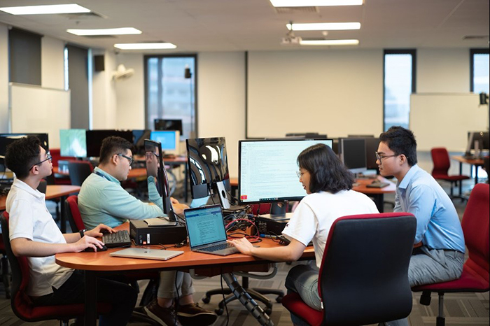 Ngành Kỹ thuật điện tử và tin học – Hướng đi triển vọng cho thế hệ kỹ sư mới