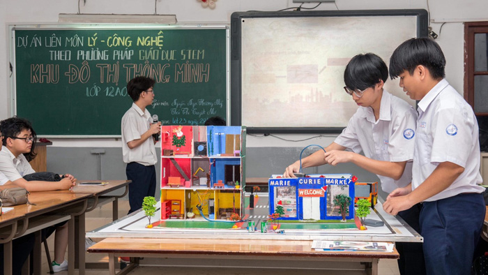 Hình thành năng lực nghiên cứu khoa học cho học sinh