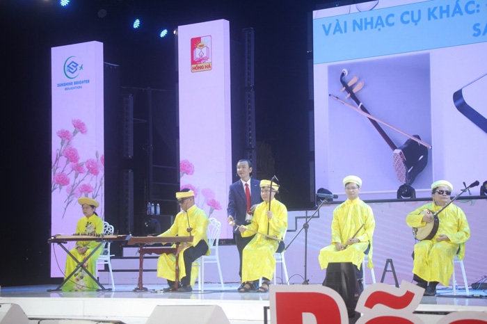 Cần thiết đưa đờn ca tài tử vào giảng dạy tại trường học TP.HCM