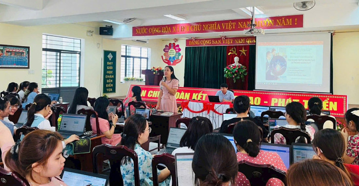 Xây dựng đội ngũ nhà giáo thích ứng và chuyên nghiệp