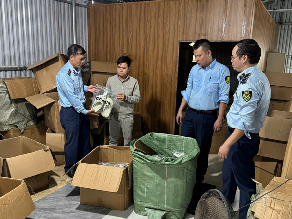 Không khoan nhượng với hàng gian, hàng giả